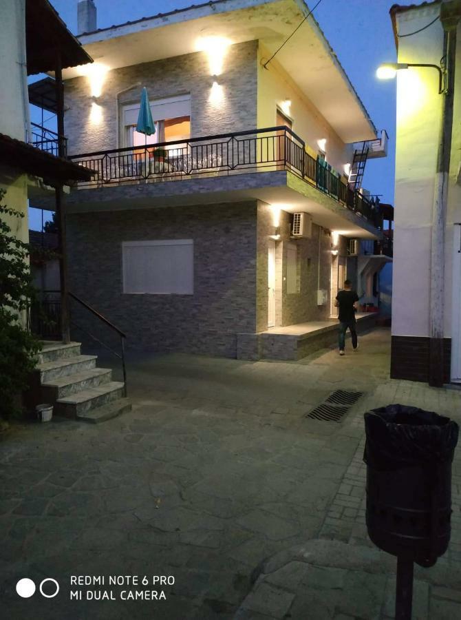 Lavim Apartments Sykia Chalkidikis Exterior photo